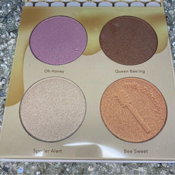 BEAUTY BAKERIE
Milk & Honey Highlighting Palette  - Picture 3 of 6